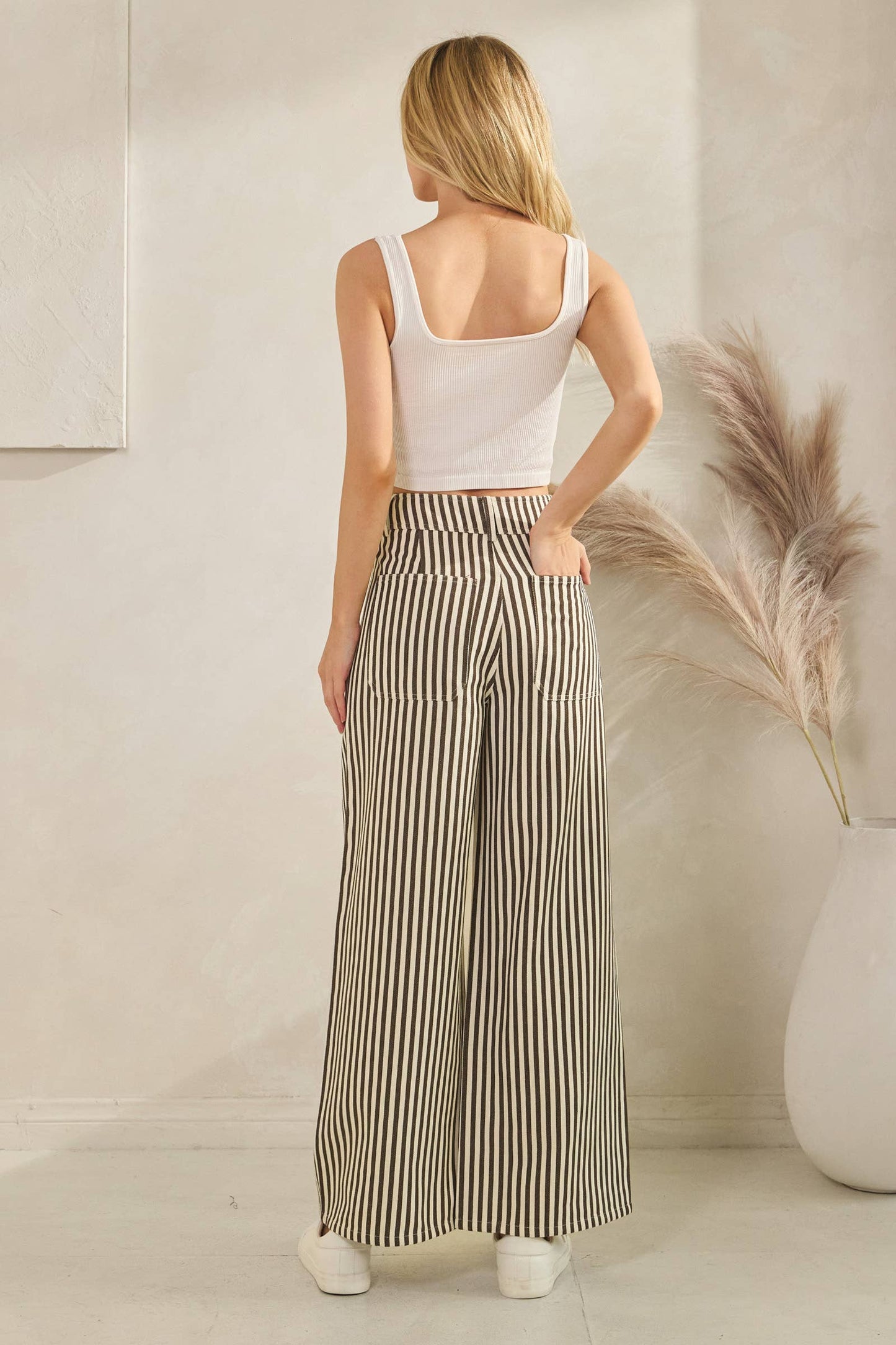 Lightweight Twill Stripe Wide Leg Pants: DK BROWN