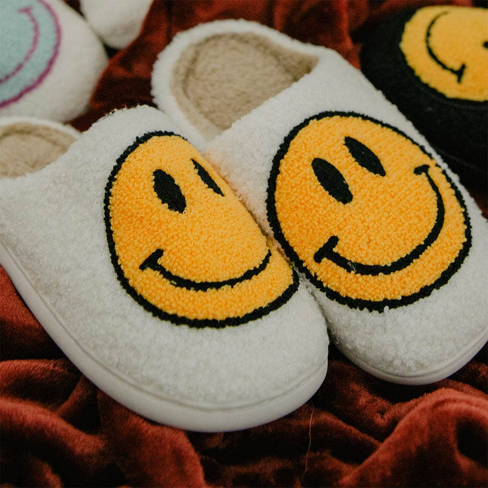 Happy Face Slippers (White): L/XL