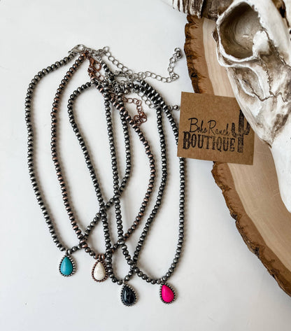 Teardrop Stone Pendant Navajo Bead Choker Necklace: Black