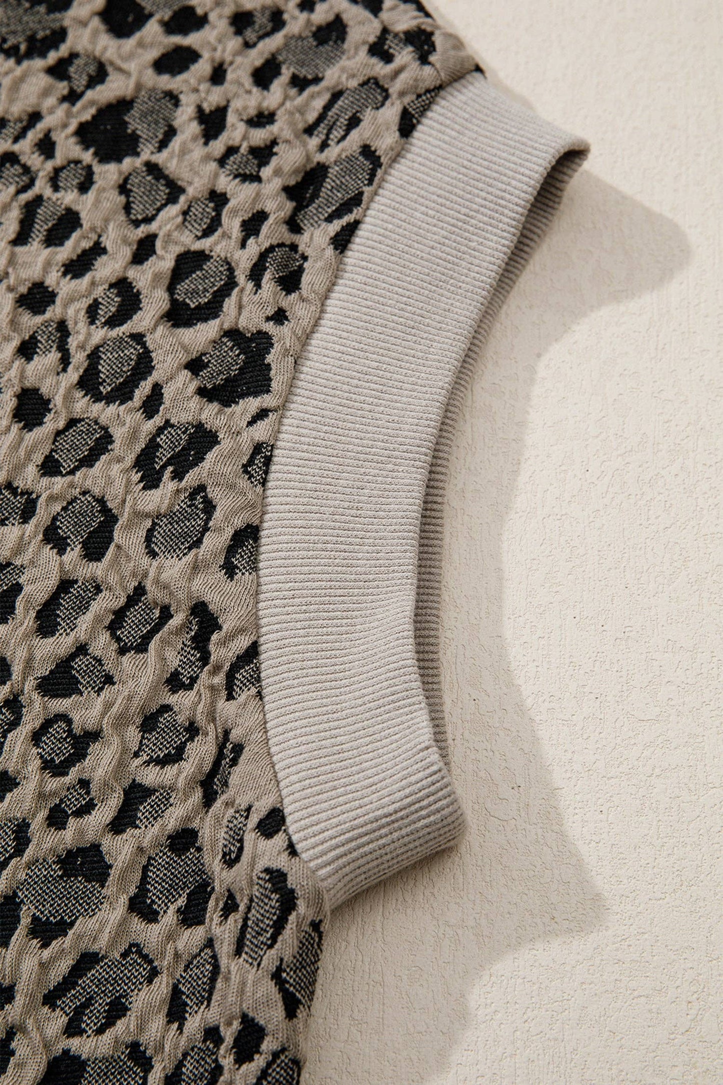 Leopard Textured Zip Polo Top Cap Sleeve Casual Knit: Beige / 85%Polyester+10%Cotton+5%Elastane /