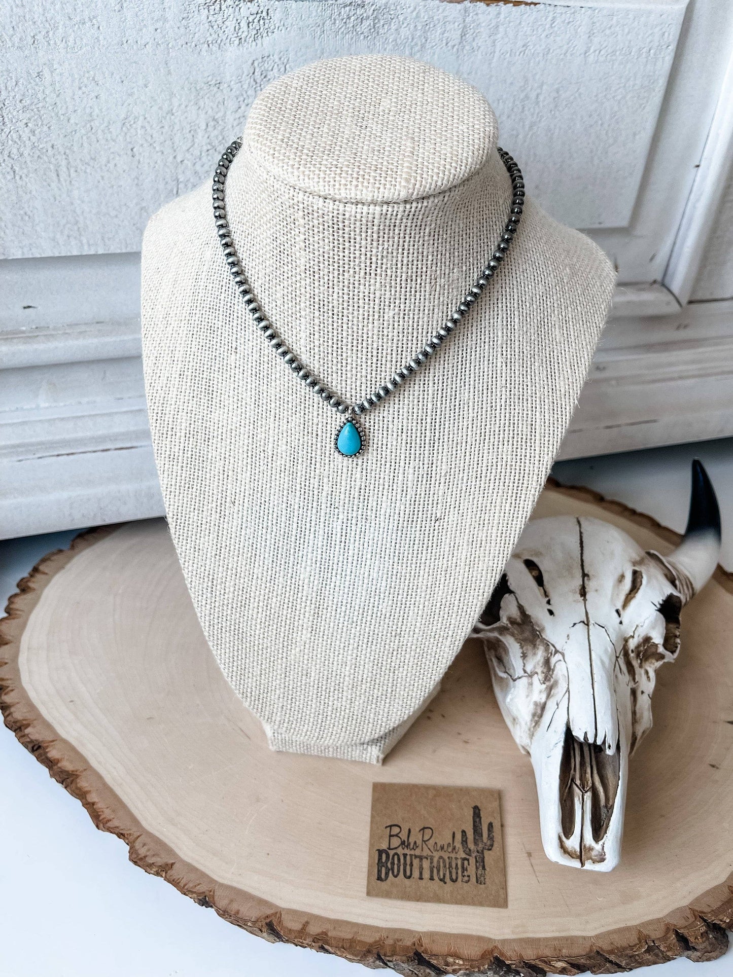 Teardrop Stone Pendant Navajo Bead Choker Necklace: Black