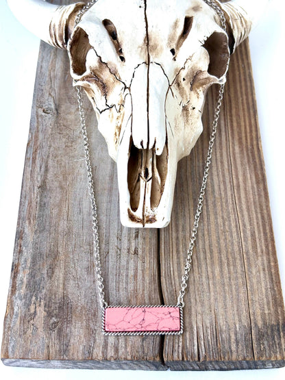 Western Style Stone Bar Pendant Necklace: Black