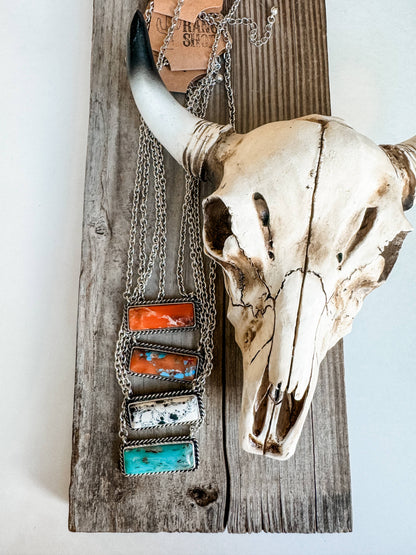 Western Semi Stone Bar Necklace: BLACK