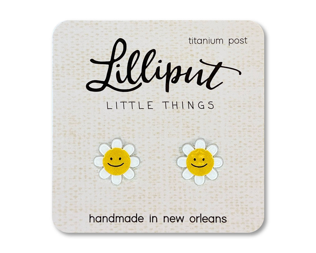 Happy Daisy Earrings // Smiling Daisy Earrings
