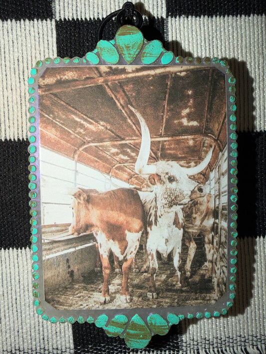 Western Frame Cattle Freshie