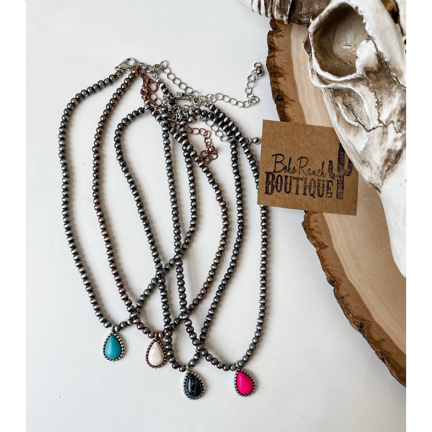 Teardrop Stone Pendant Navajo Bead Choker Necklace: Black