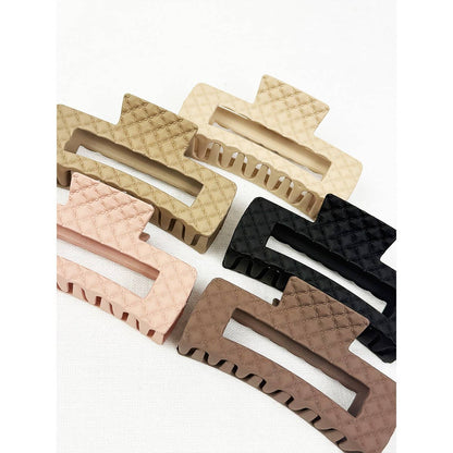 Neutral Color Embossed Cut Out Rectangle Hair Claw: MIX COLOR