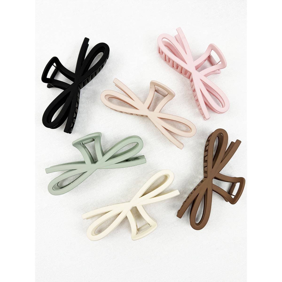 Soft Tone Jumbo Knotted Bow Hair Clip Claw: MIX COLOR