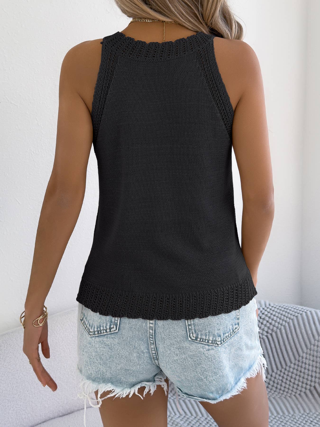 Sleeveless Open Knit Halter Neck Top: Black / L